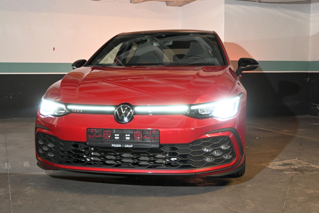 Volkswagen GOLF GTI 2,0 tsi 180kw 245cv dsg 5p 2023 19.600km Gasolina Automatico