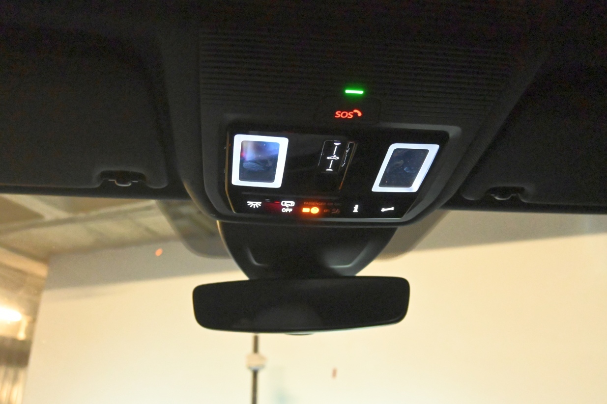 Volkswagen GOLF GTI 2,0 tsi 180kw 245cv dsg 5p 2023 19.600km Gasolina Automatico